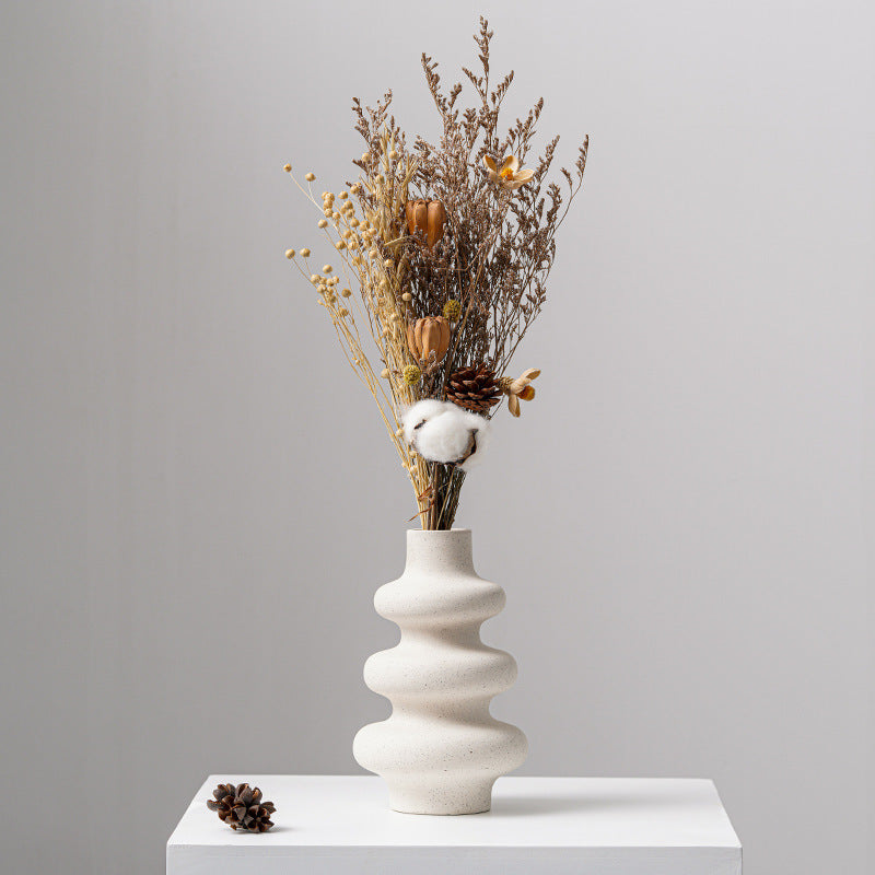 Vase Céramique Élégant et Minimaliste : L’Accessoire Tendance pour Sublimer Votre Décoration